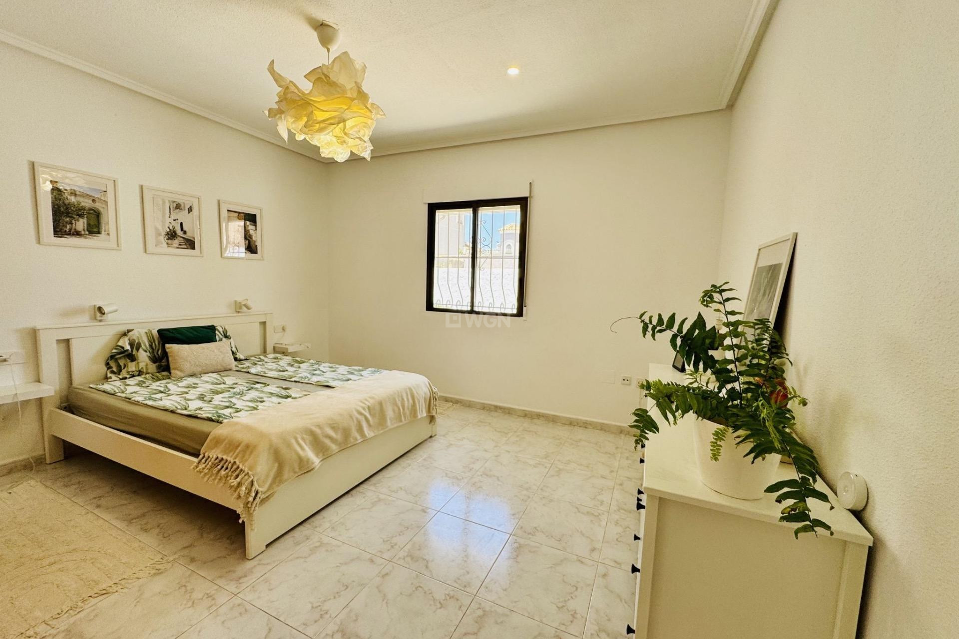 Wiederverkauf - Villa - Torrevieja - La Siesta - El Salado - Torreta