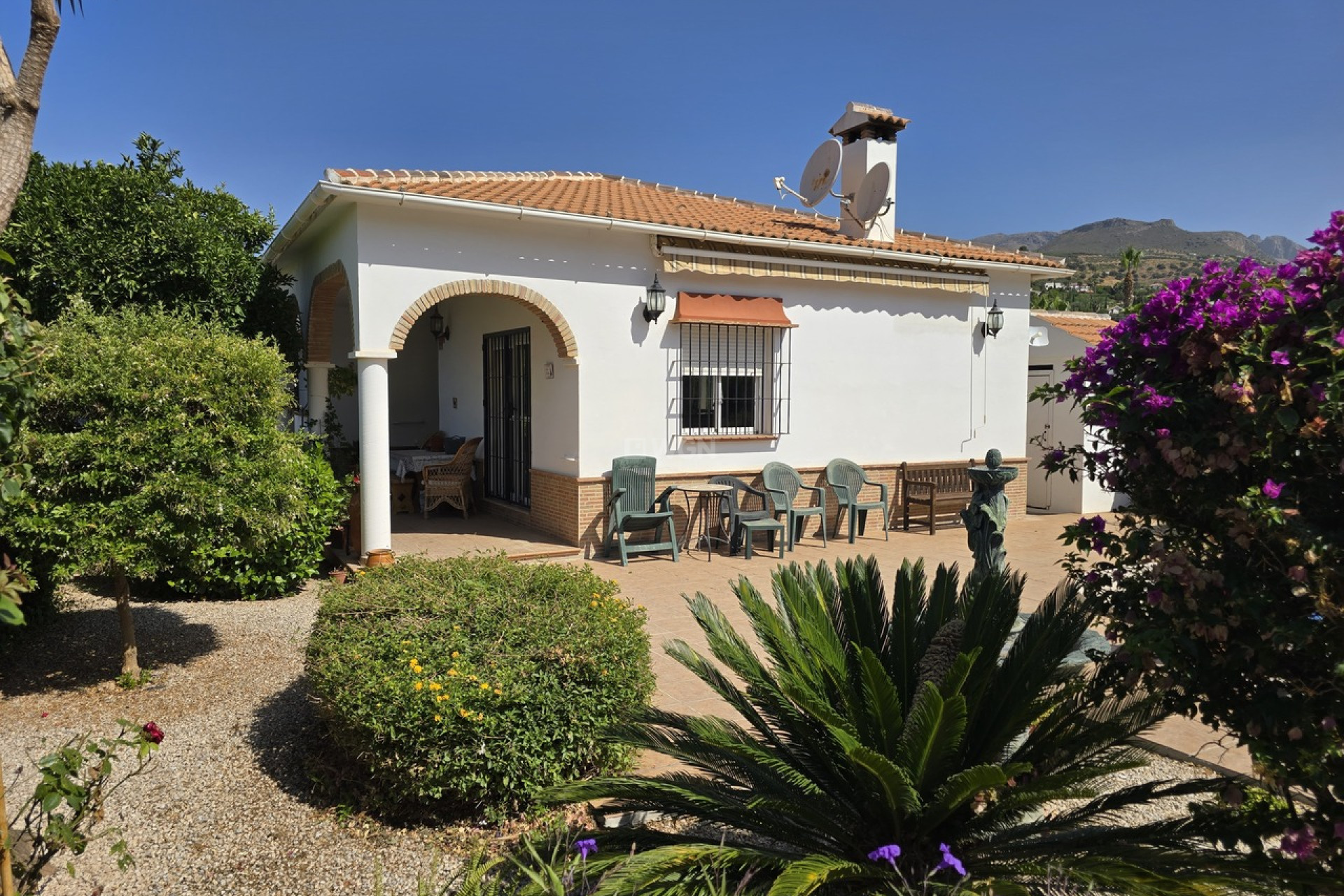 Wiederverkauf - Villa - Venta Baja - Inland