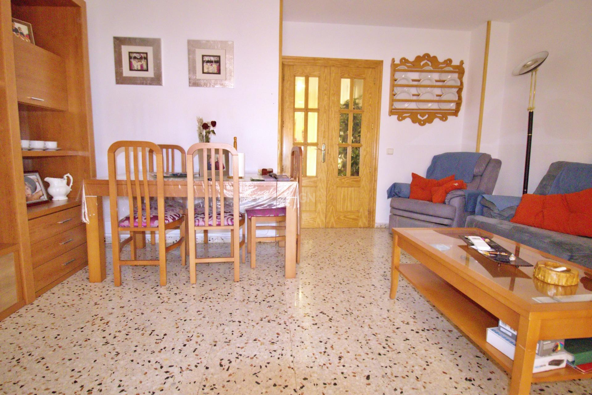 Wiederverkauf - Wohnung - Alicante - Benalua