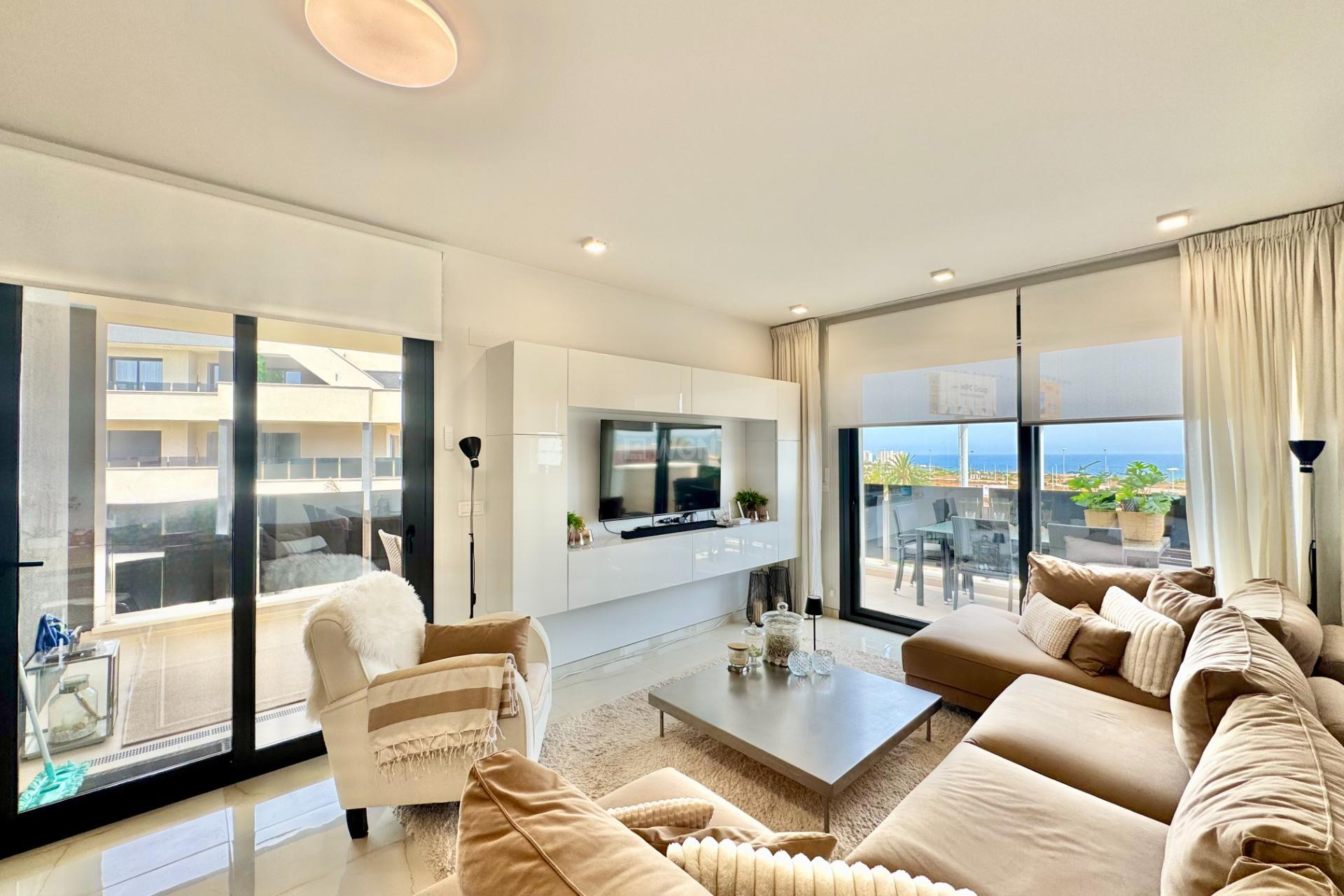 Wiederverkauf - Wohnung - Orihuela Costa - Punta Prima