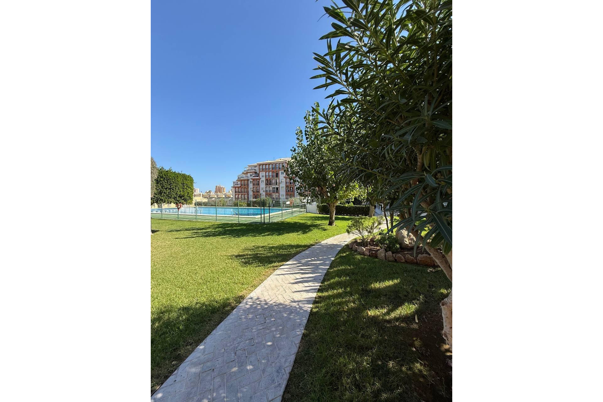 Wiederverkauf - Wohnung - Torrevieja - Aguas Nuevas 2