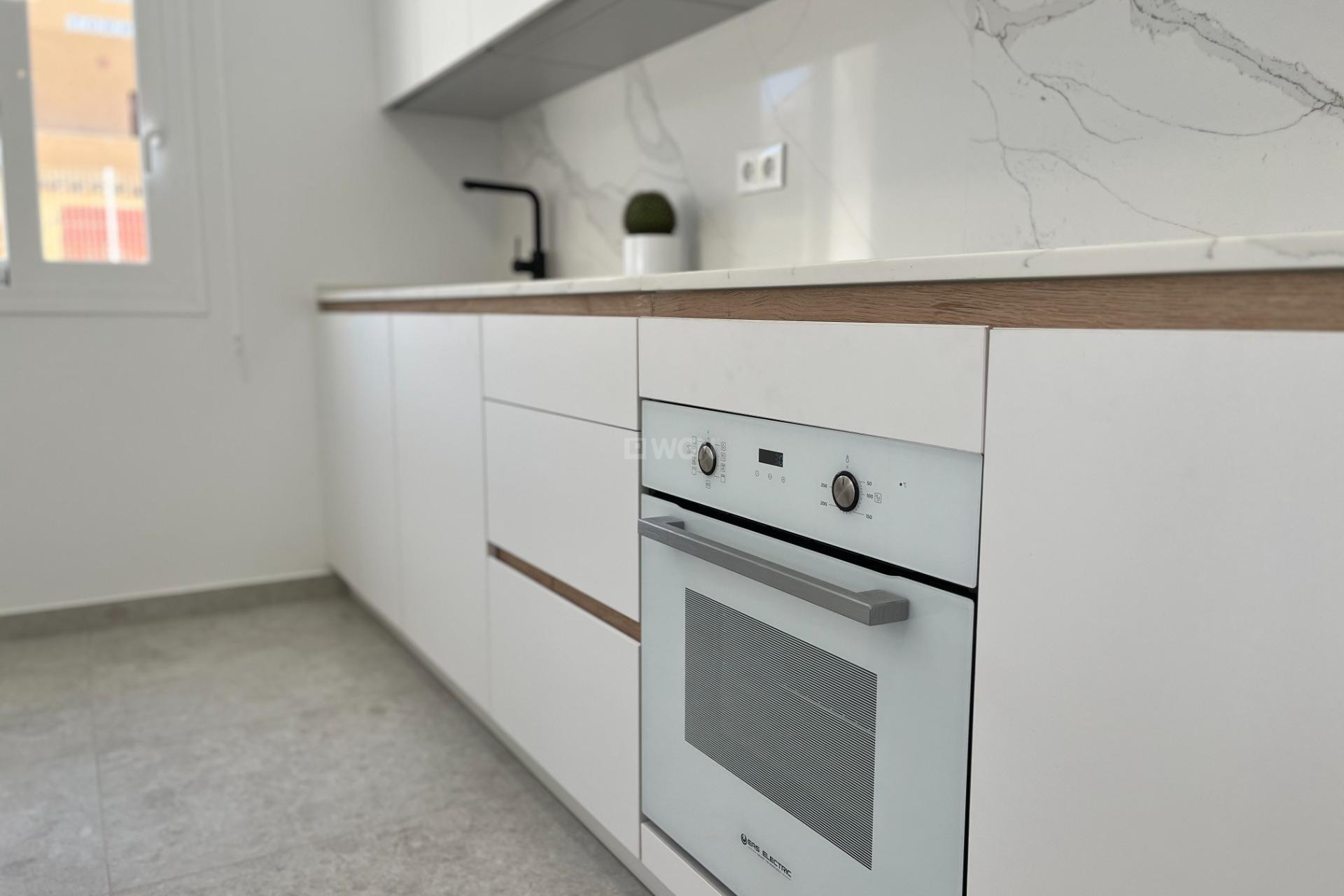 Wiederverkauf - Wohnung - Torrevieja - aguas nuevas