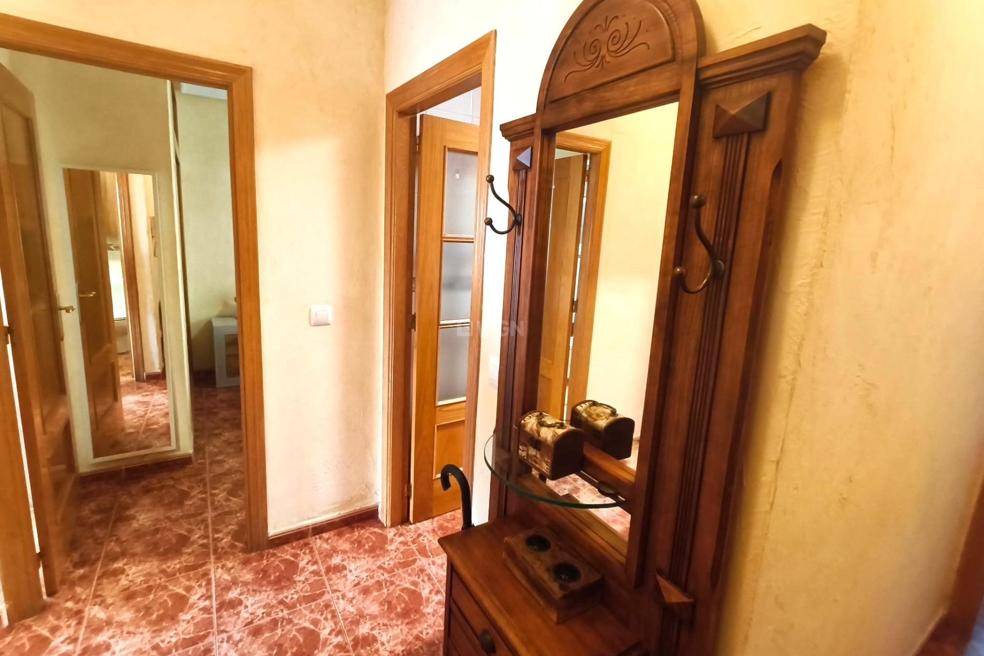 Wiederverkauf - Wohnung - Torrevieja - Centro