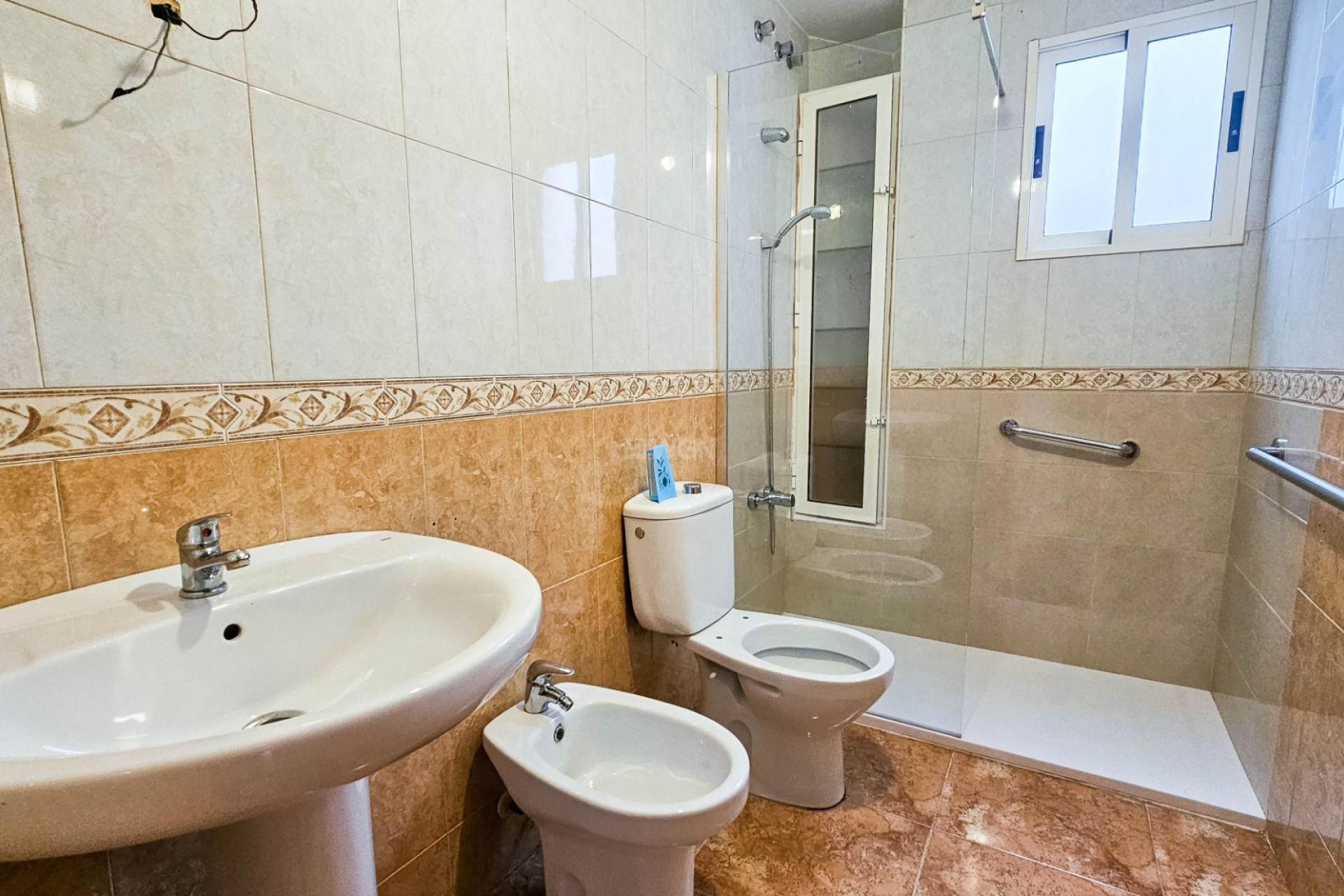 Wiederverkauf - Wohnung - Torrevieja - Centro