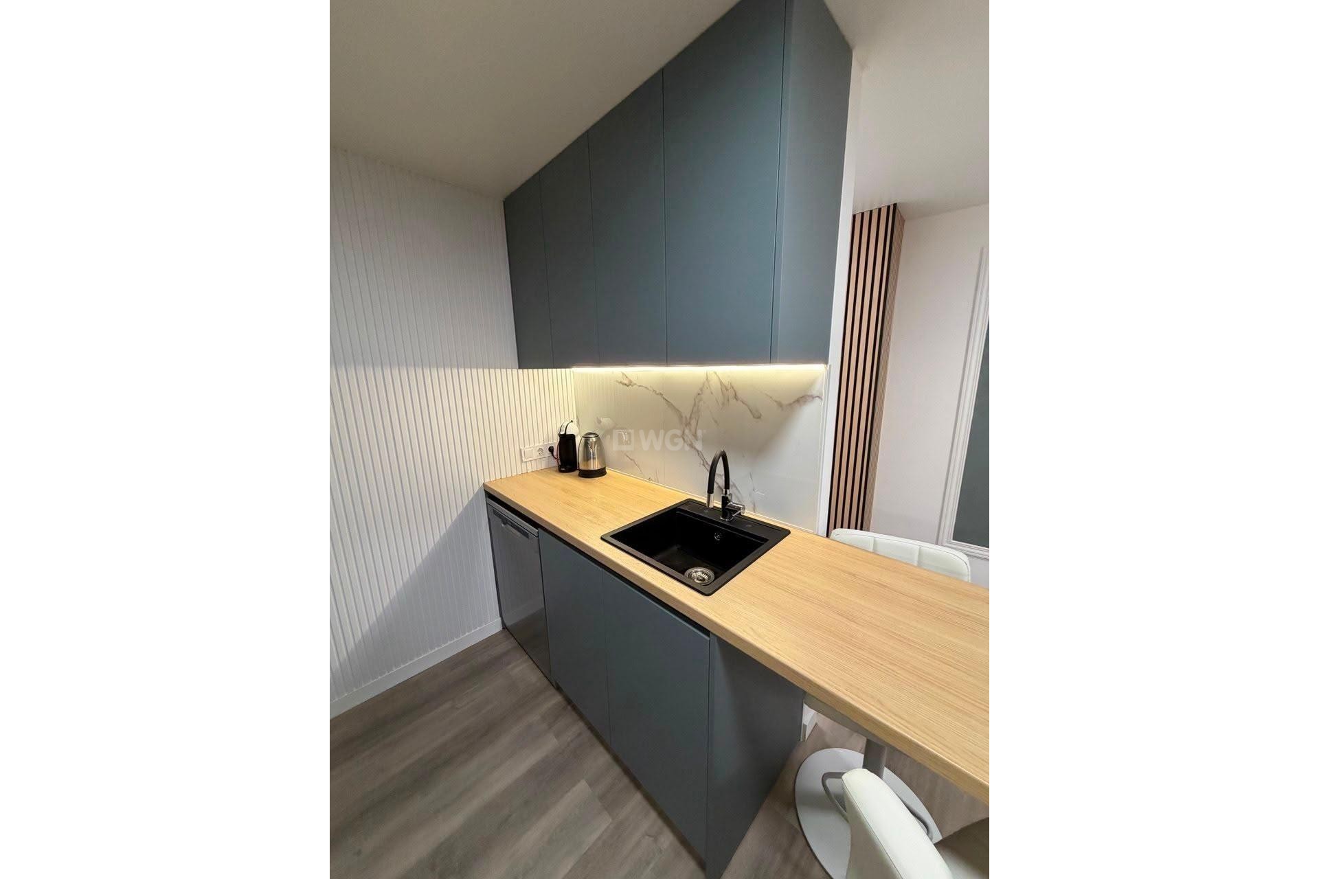 Wiederverkauf - Wohnung - Torrevieja - Centro