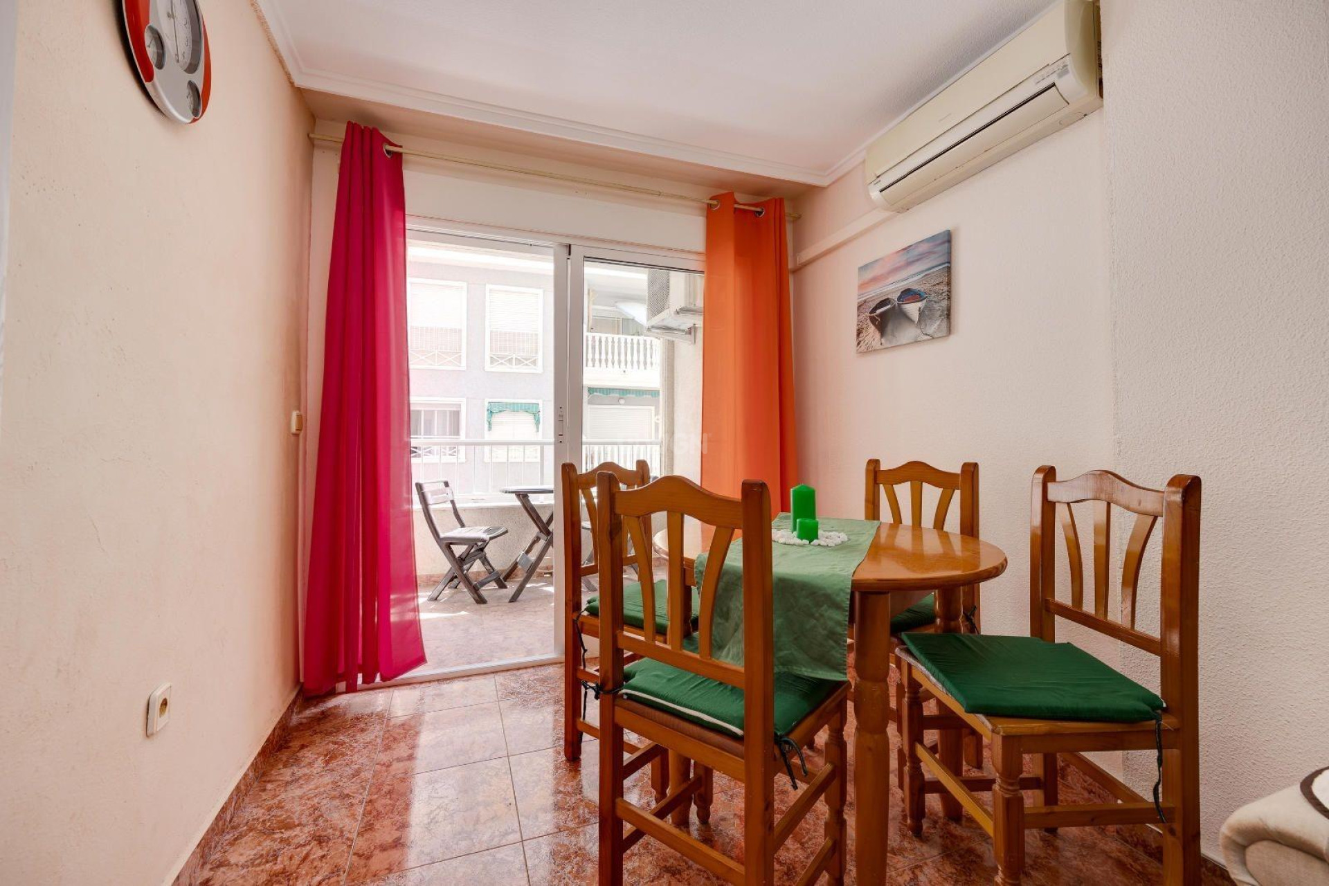 Wiederverkauf - Wohnung - Torrevieja - Centro