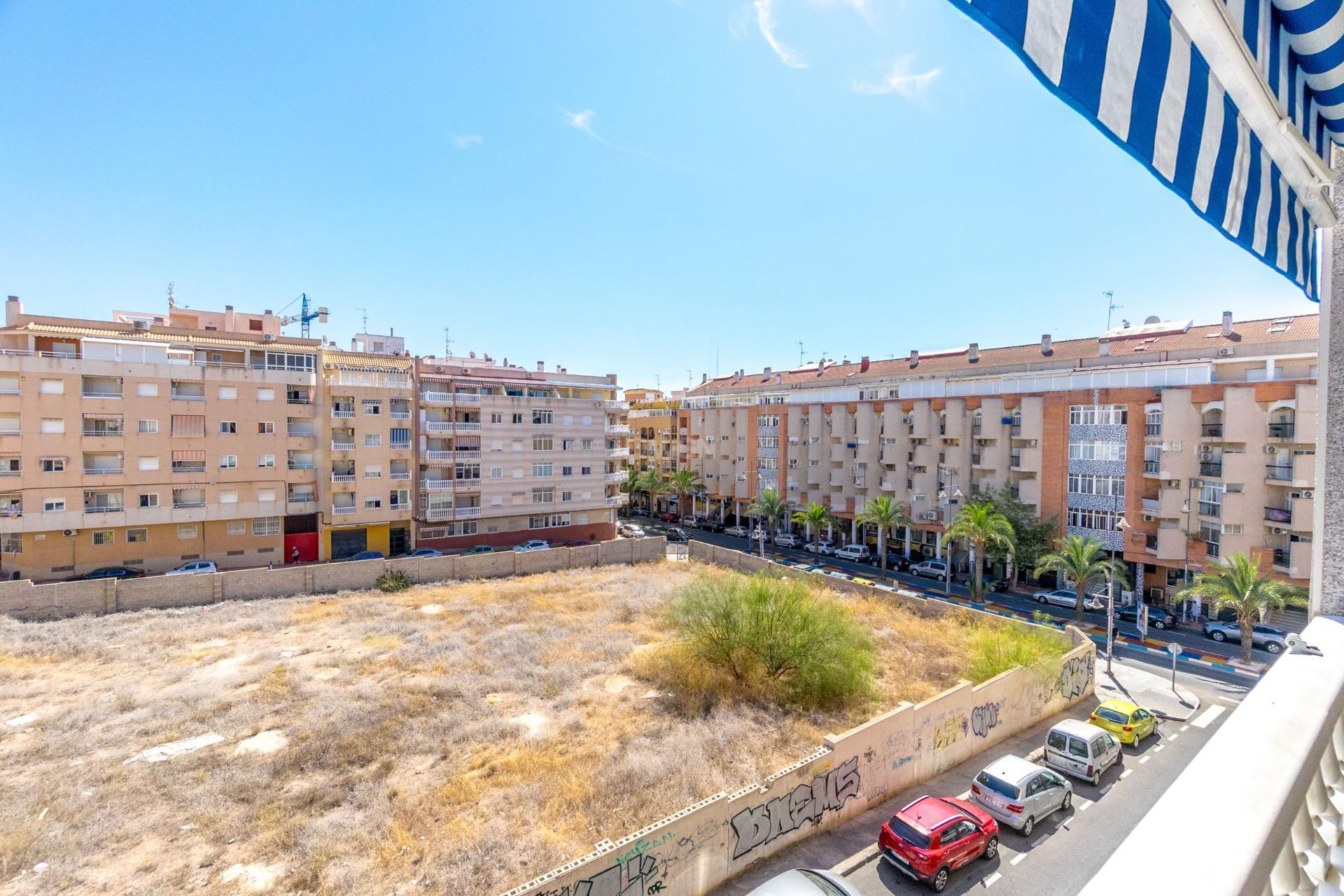 Wiederverkauf - Wohnung - Torrevieja - Centro