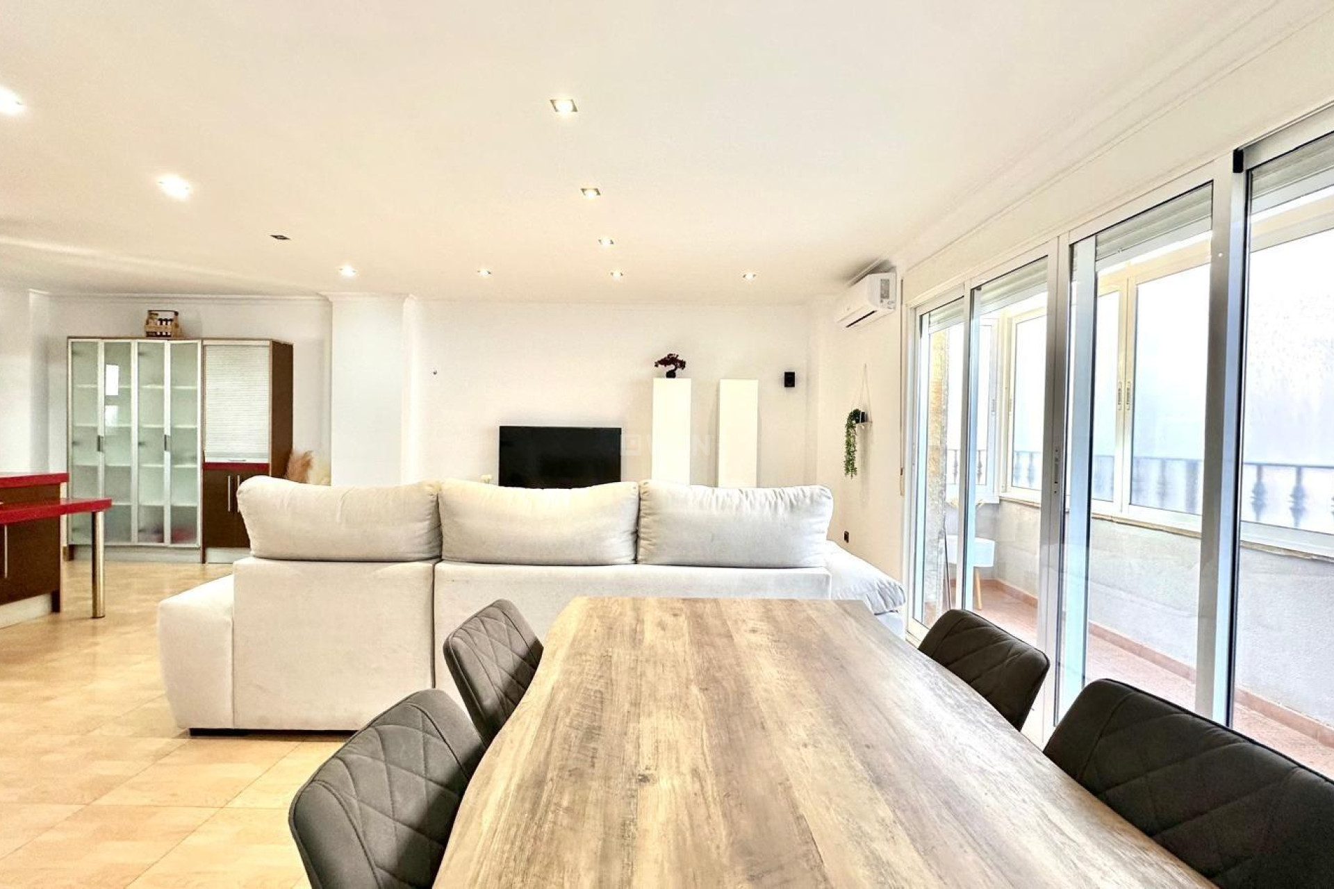 Wiederverkauf - Wohnung - Torrevieja - Centro