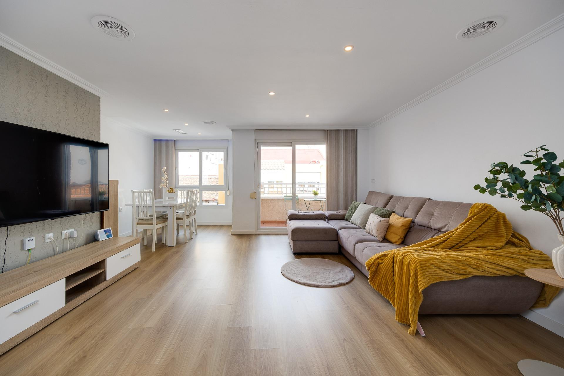 Wiederverkauf - Wohnung - Torrevieja - Centro