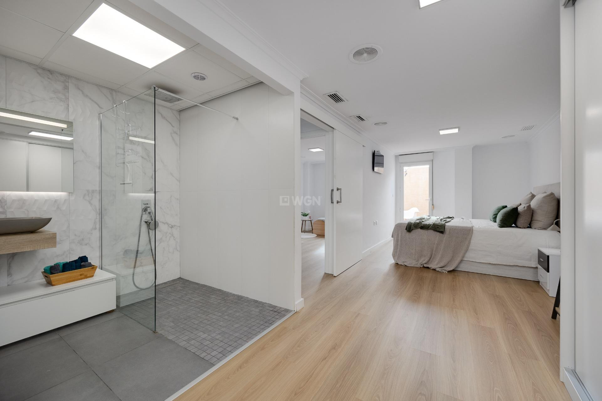 Wiederverkauf - Wohnung - Torrevieja - Centro