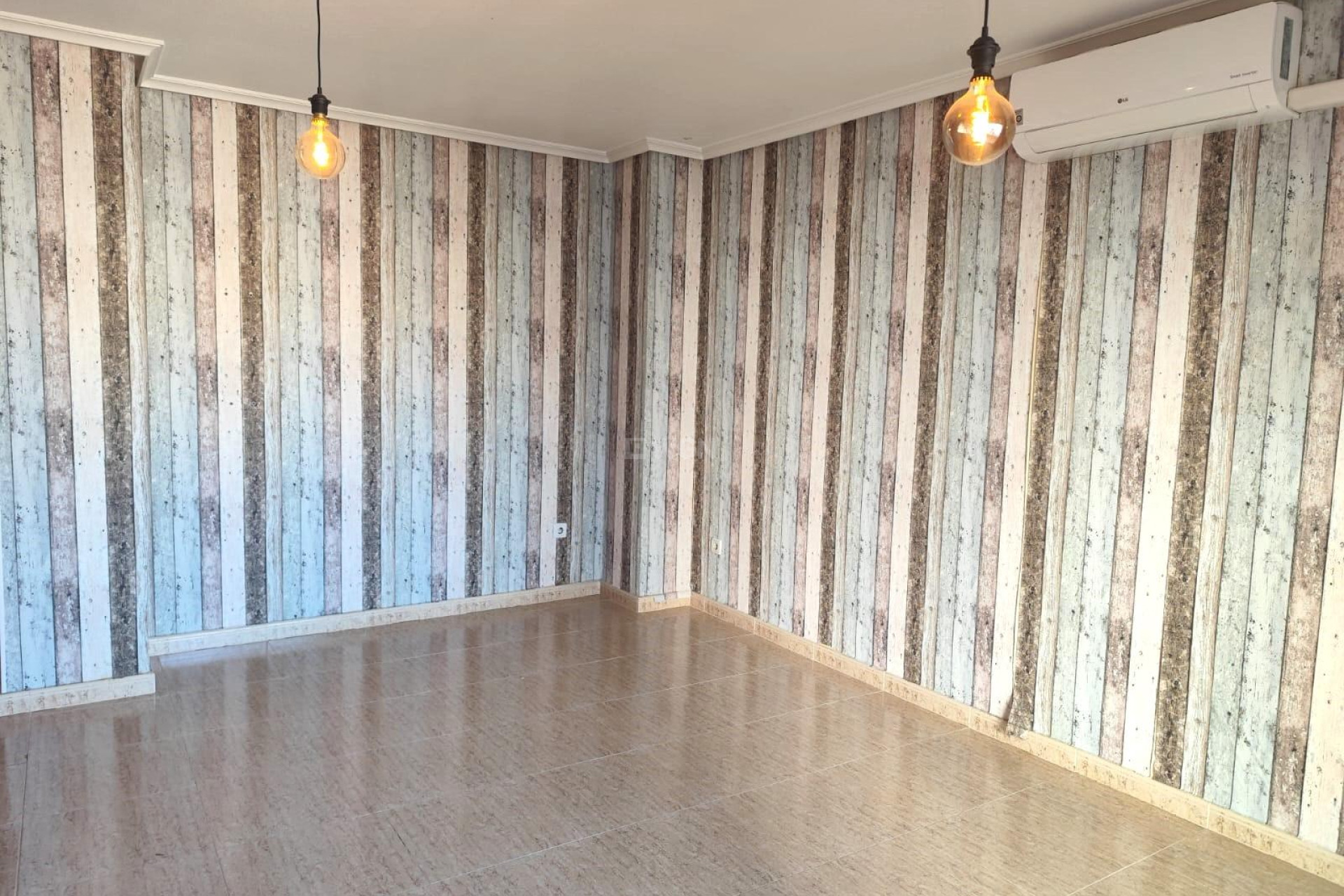 Wiederverkauf - Wohnung - Torrevieja - Centro