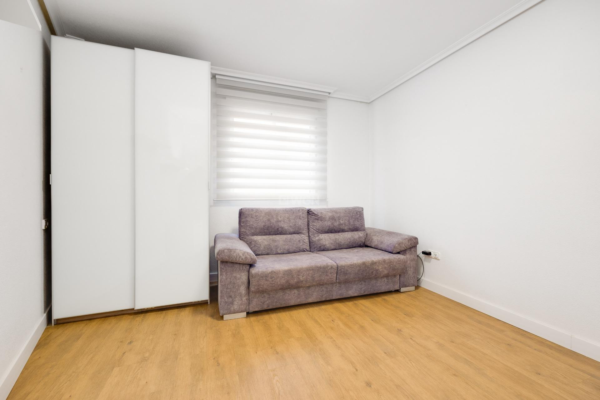 Wiederverkauf - Wohnung - Torrevieja - Centro