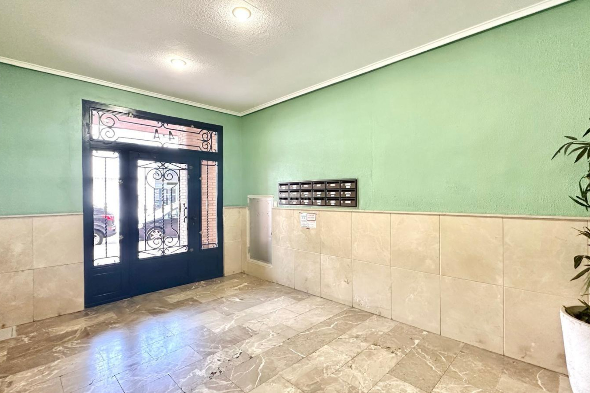 Wiederverkauf - Wohnung - Torrevieja - Centro