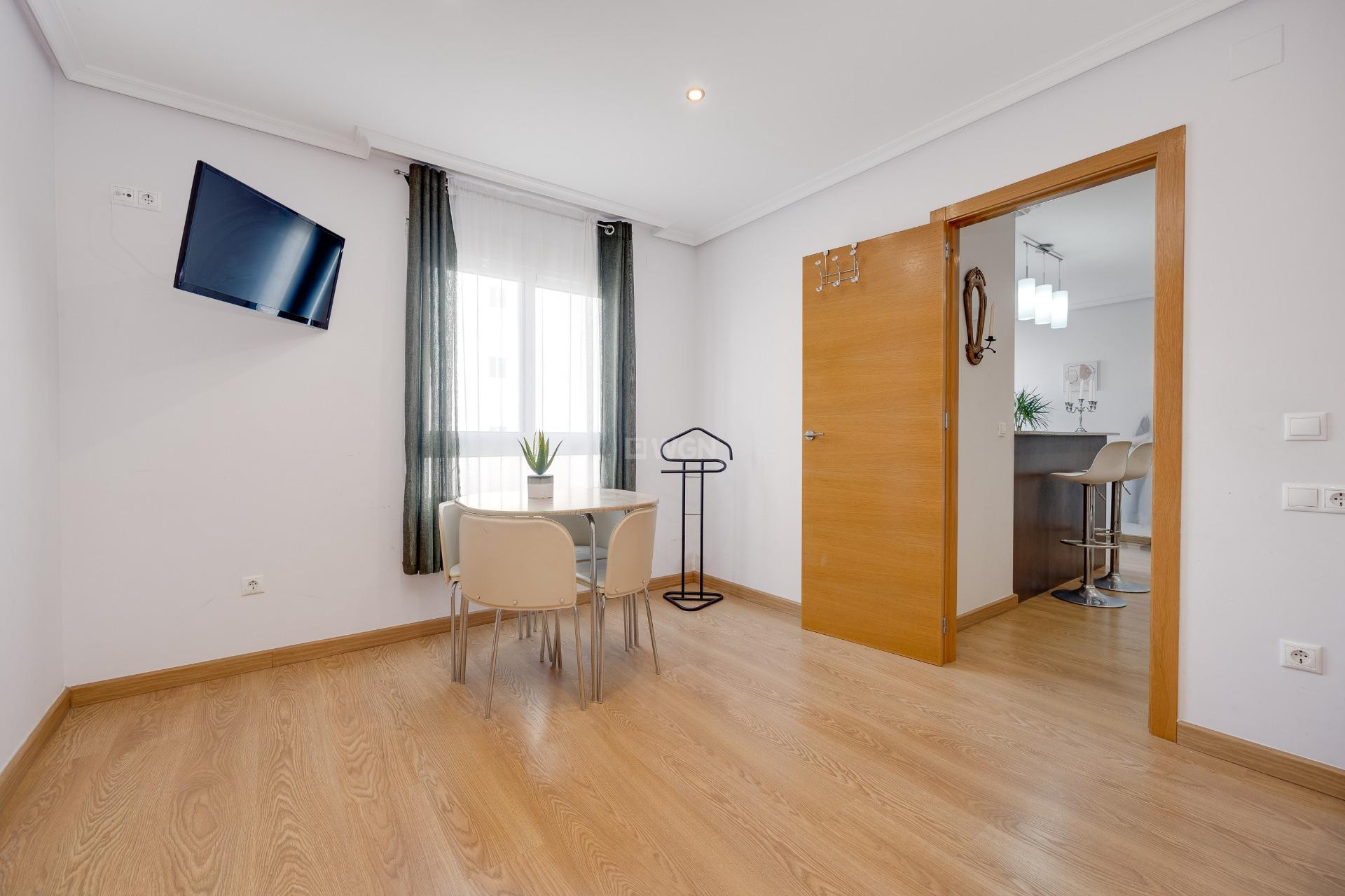 Wiederverkauf - Wohnung - Torrevieja - Centro