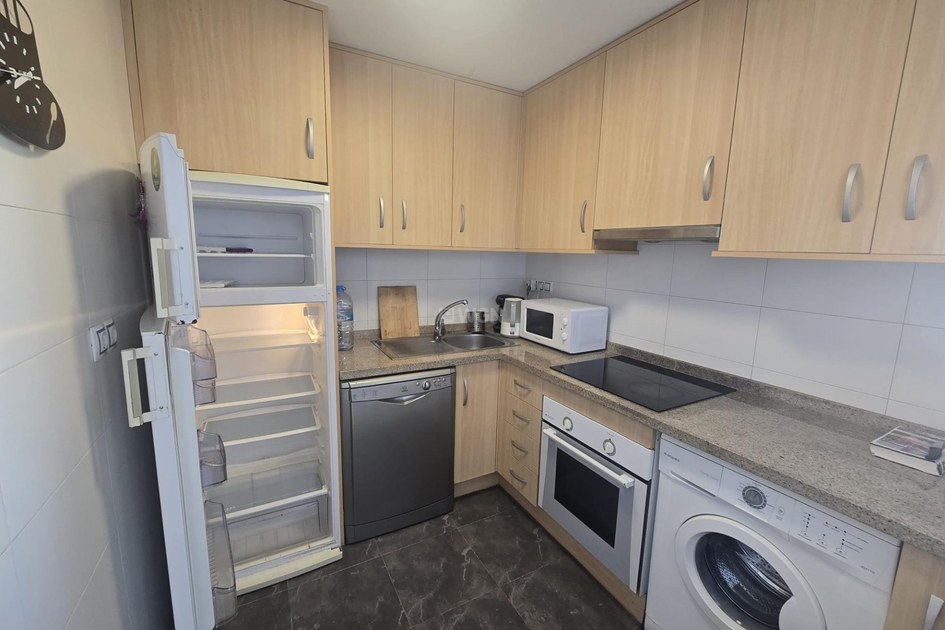 Wiederverkauf - Wohnung - Torrevieja - Centro