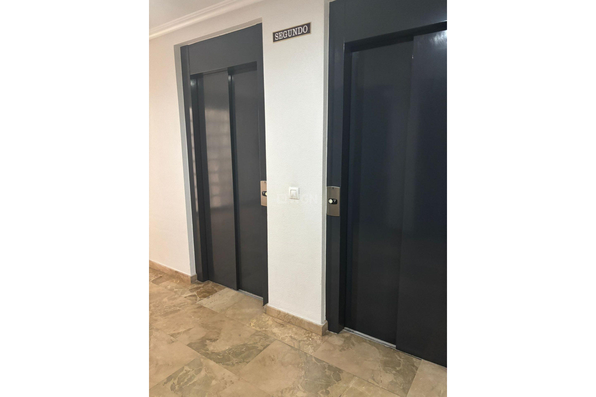 Wiederverkauf - Wohnung - Torrevieja - Centro
