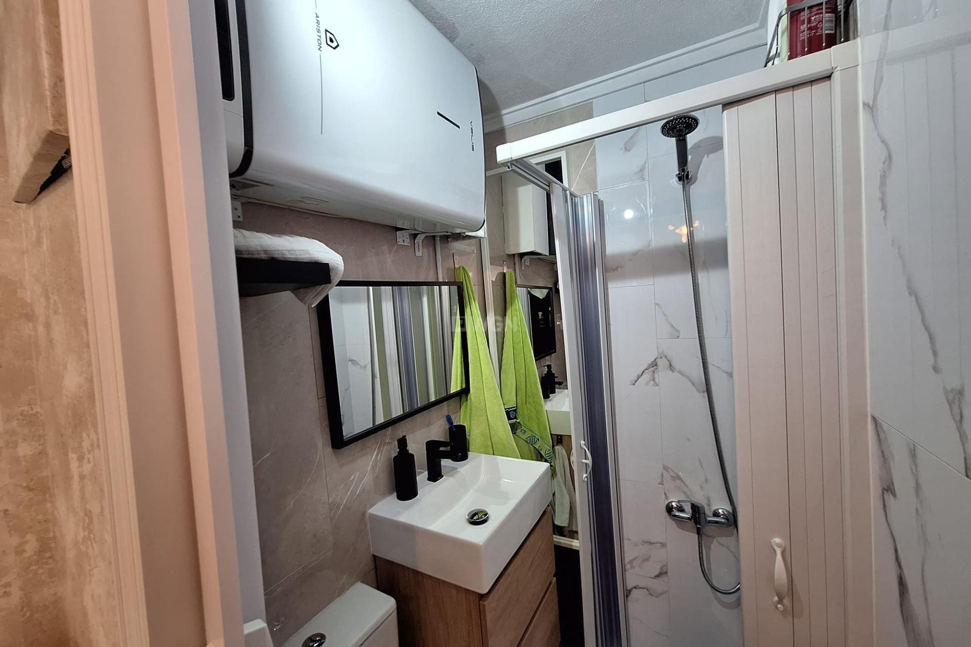 Wiederverkauf - Wohnung - Torrevieja - Centro