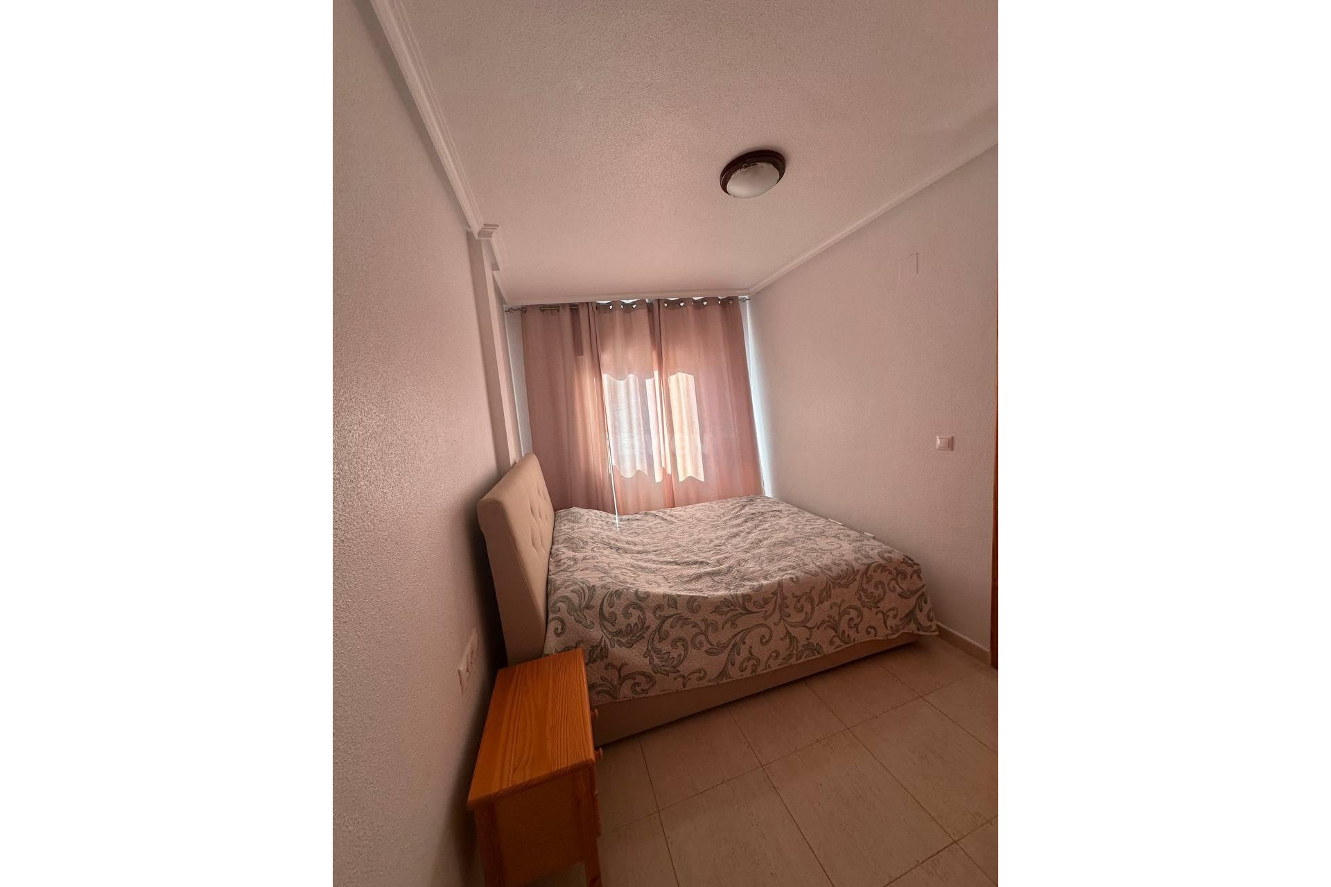 Wiederverkauf - Wohnung - Torrevieja - Centro