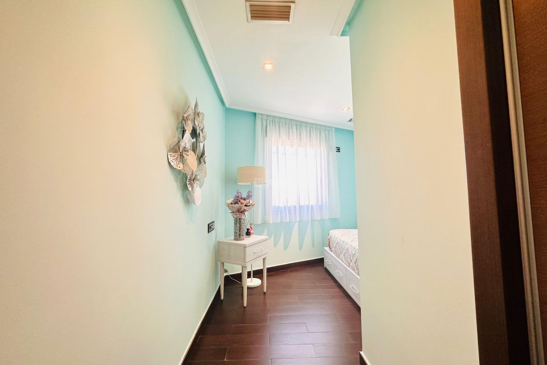 Wiederverkauf - Wohnung - Torrevieja - Estacion De Autobuses