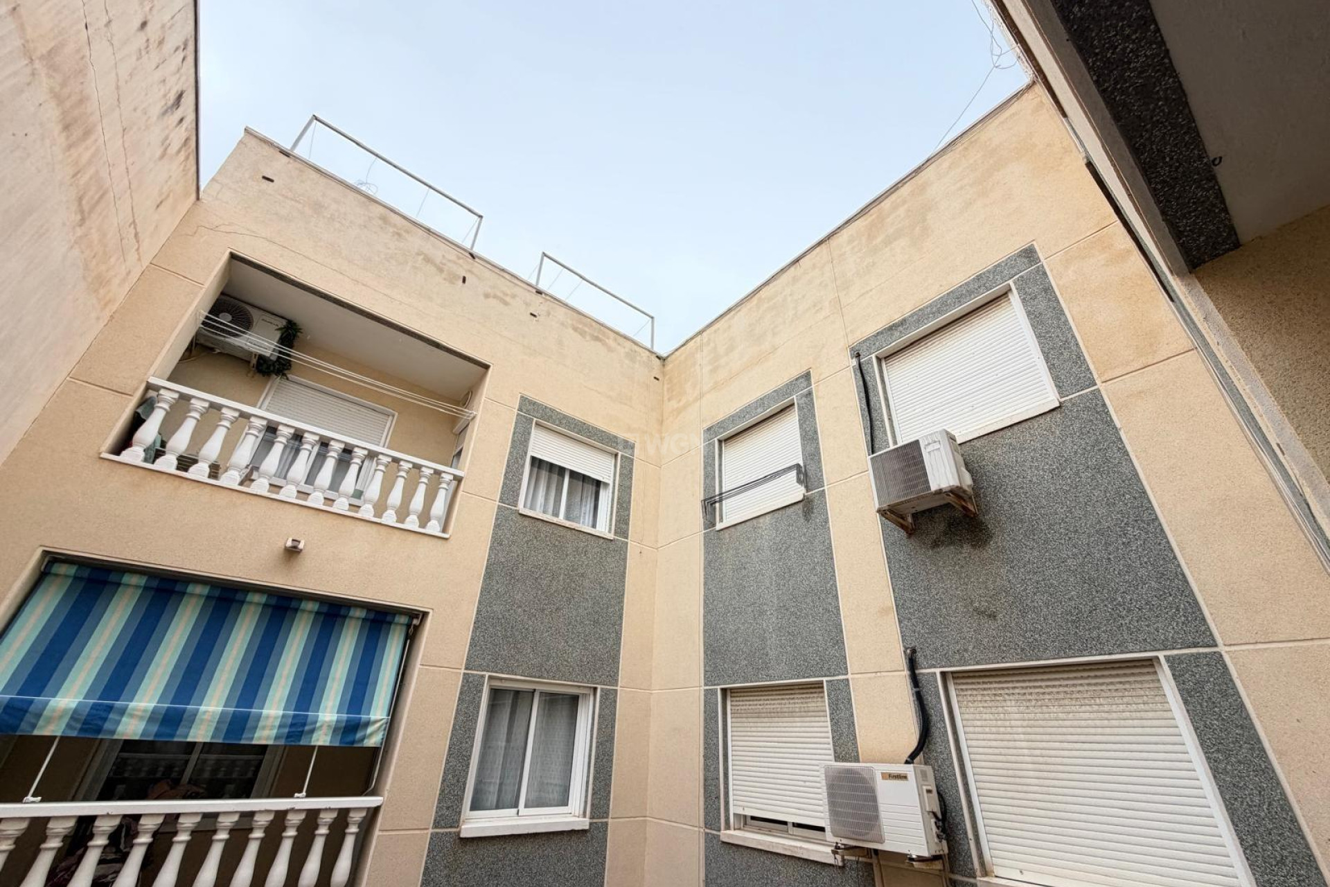 Wiederverkauf - Wohnung - Torrevieja - Estacion De Autobuses