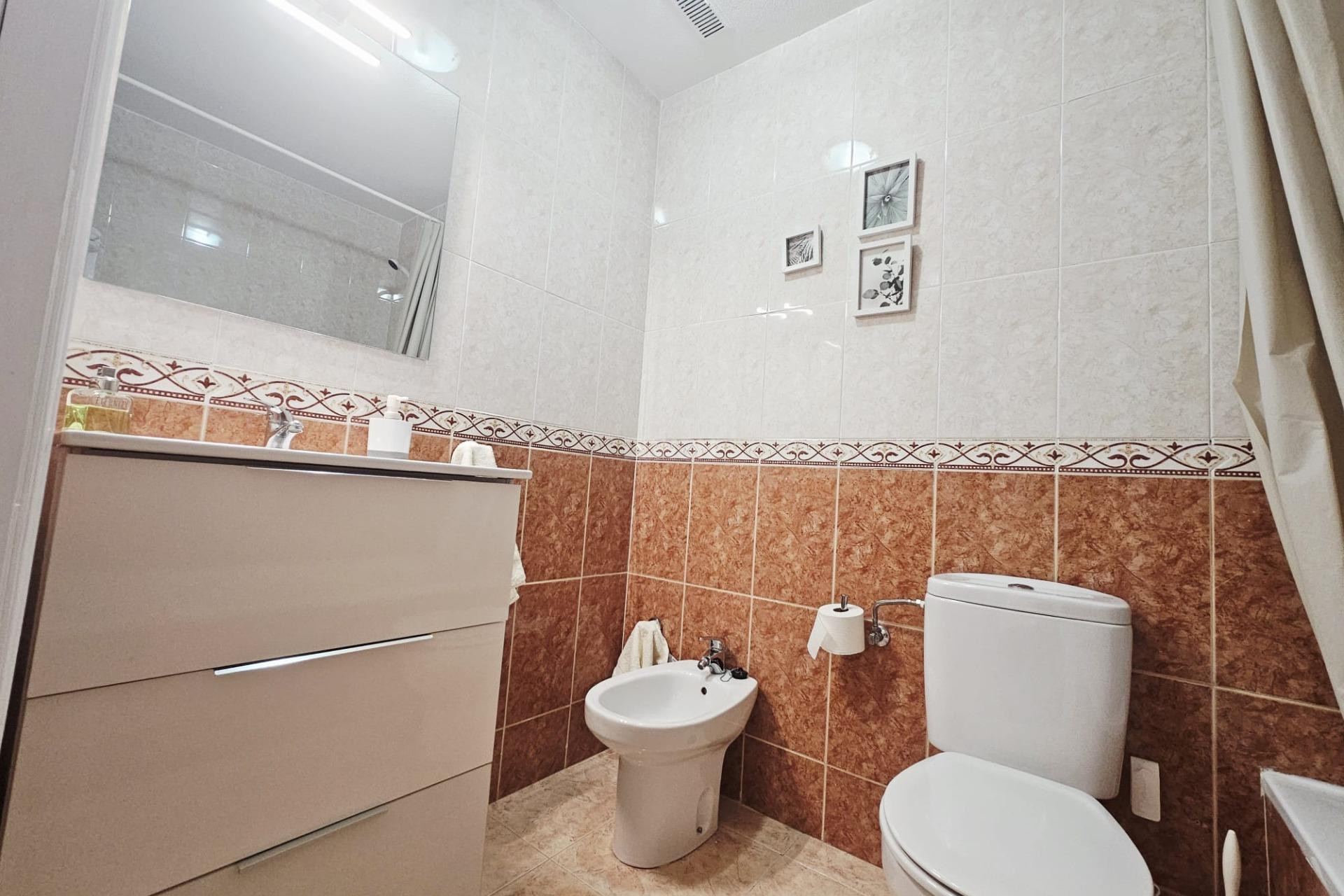 Wiederverkauf - Wohnung - Torrevieja - PARQUE DE LAS NACIONES