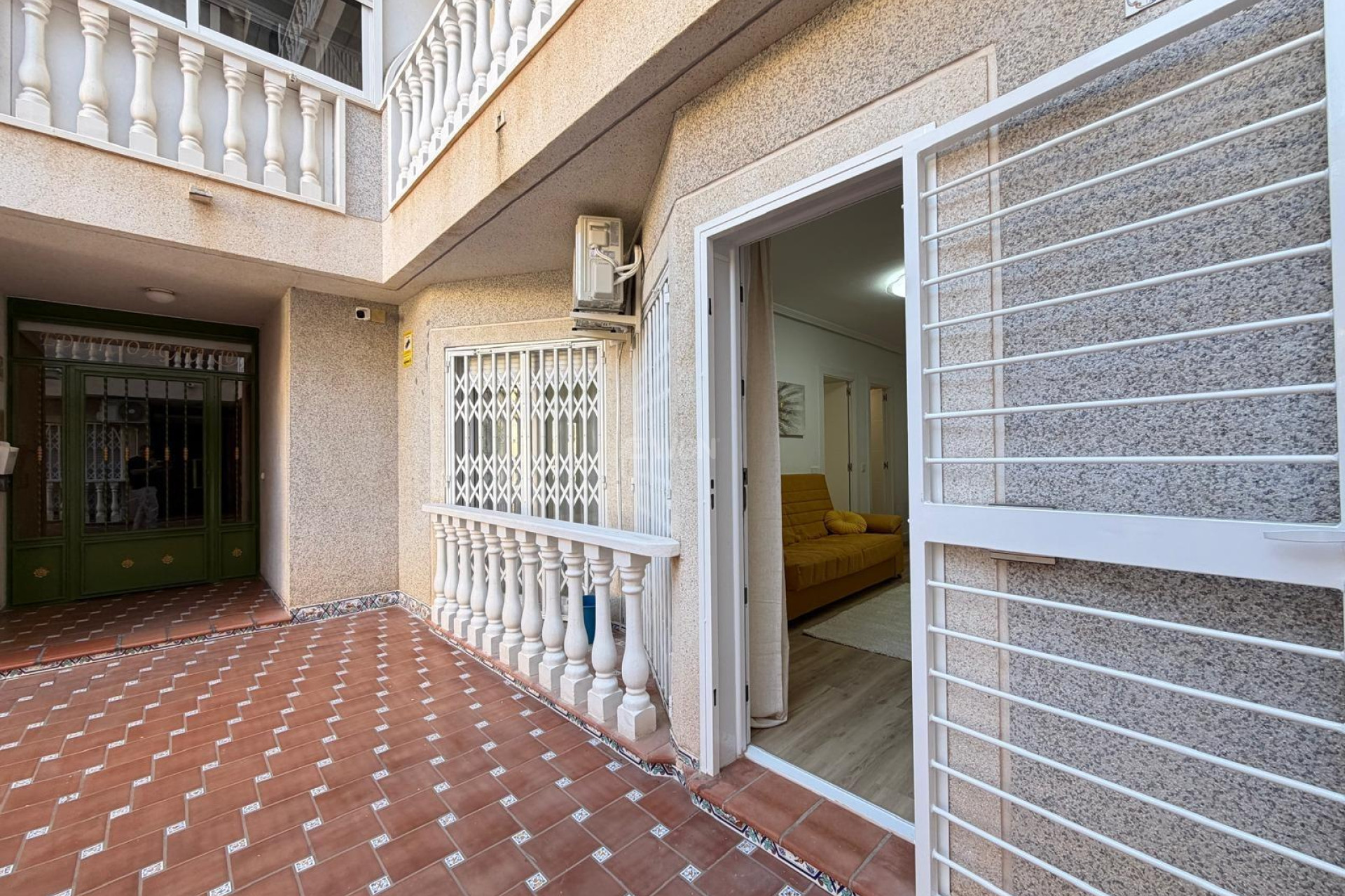 Wiederverkauf - Wohnung - Torrevieja - Playa de los Locos