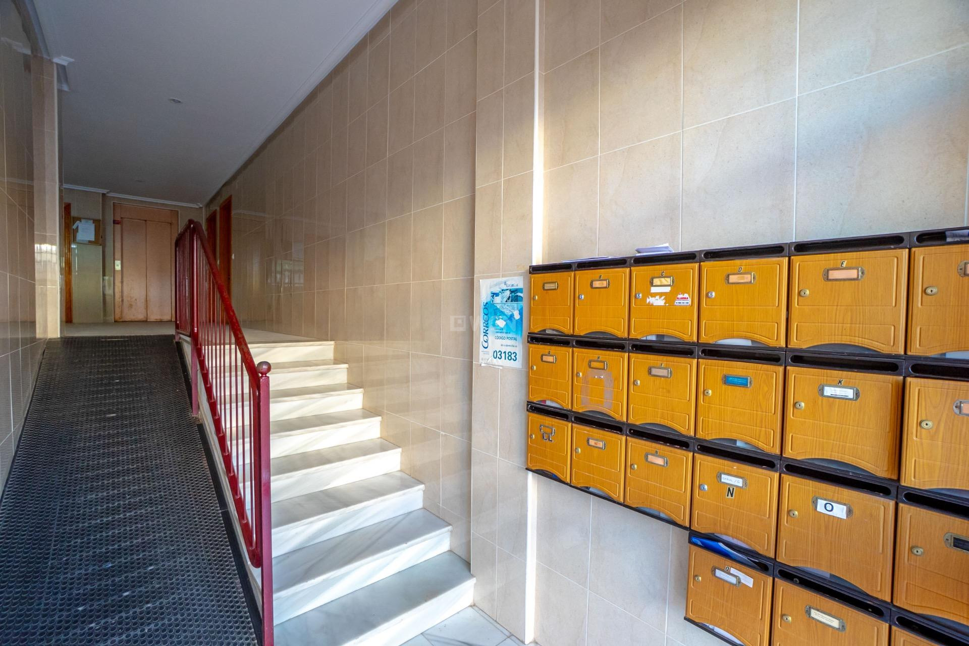 Wiederverkauf - Wohnung - Torrevieja - Playa de los Locos