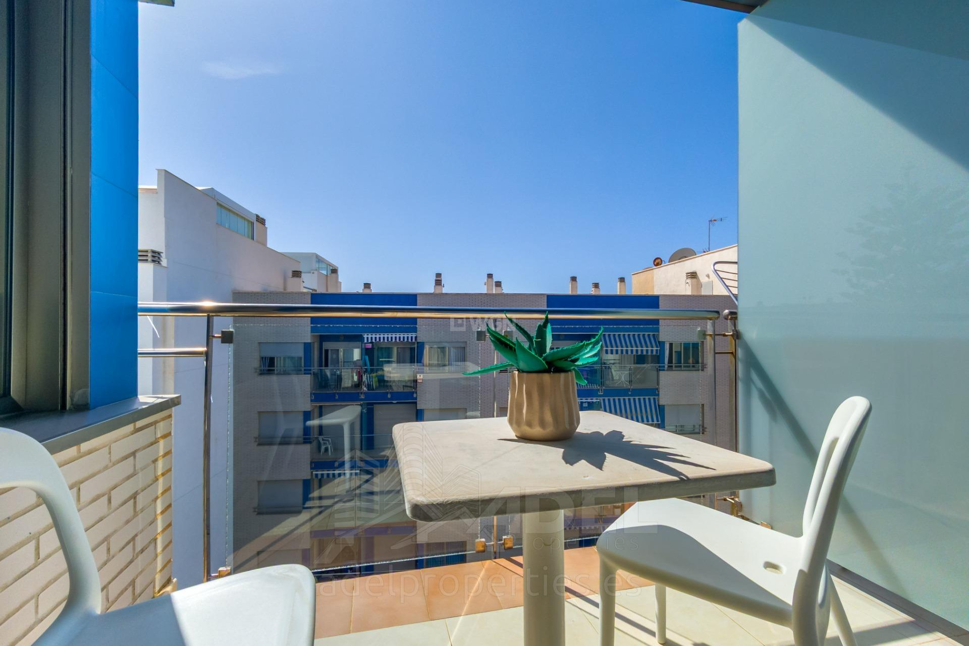 Wiederverkauf - Wohnung - Torrevieja - Playa de los Locos