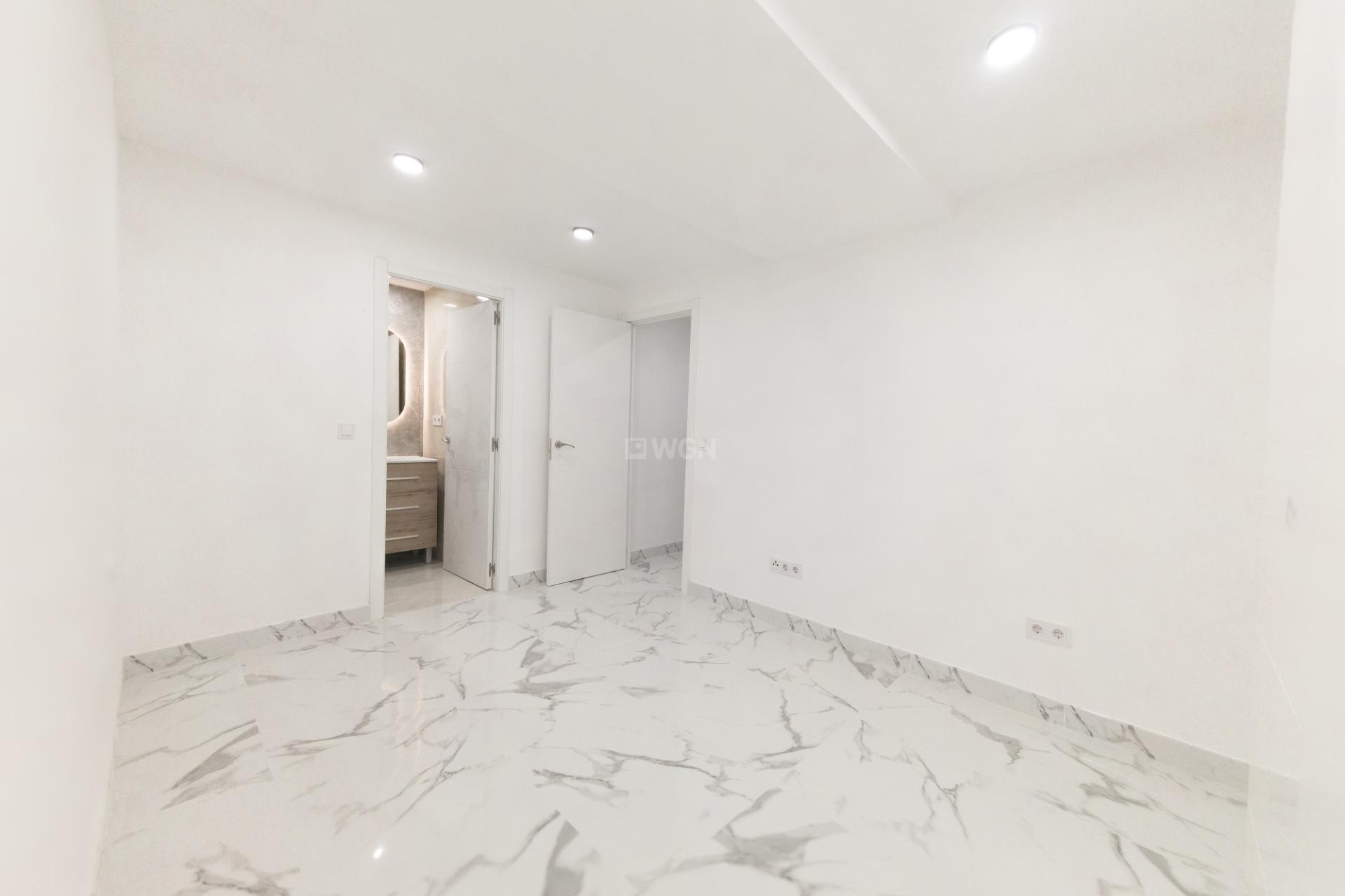 Wiederverkauf - Wohnung - Torrevieja - Playa De Los Naufragos