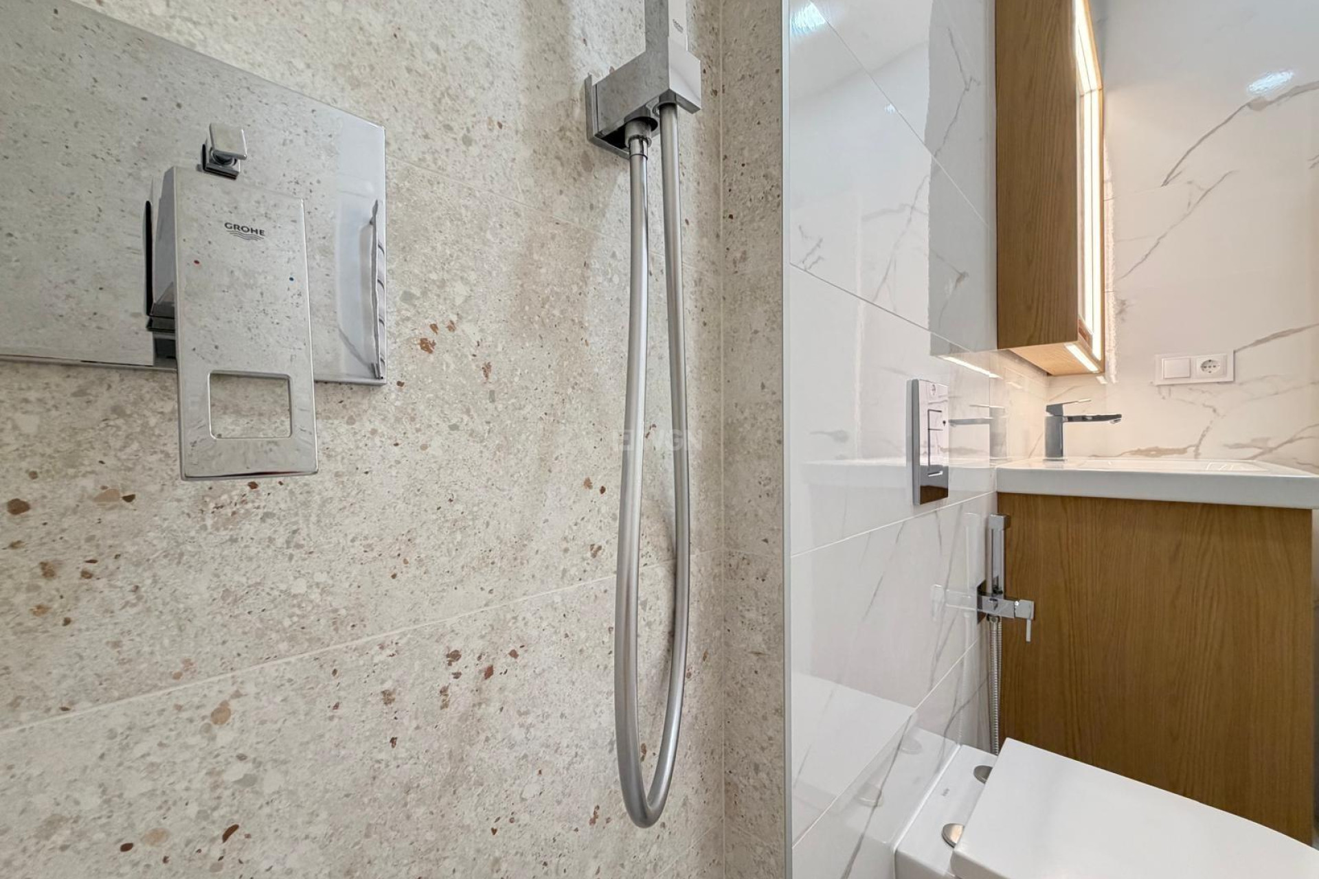 Wiederverkauf - Wohnung - Torrevieja - Playa del Cura