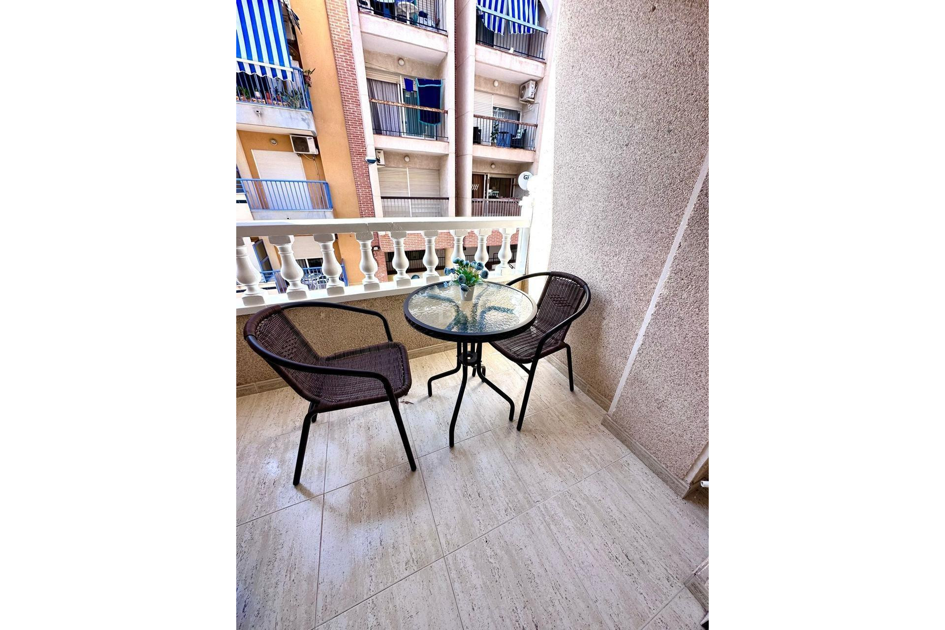 Wiederverkauf - Wohnung - Torrevieja - Playa del Cura