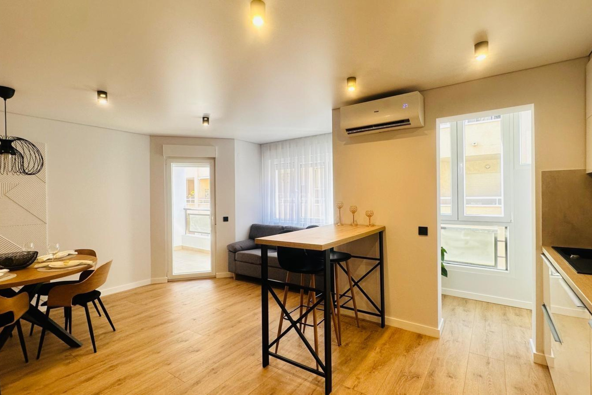 Wiederverkauf - Wohnung - Torrevieja - Playa del Cura