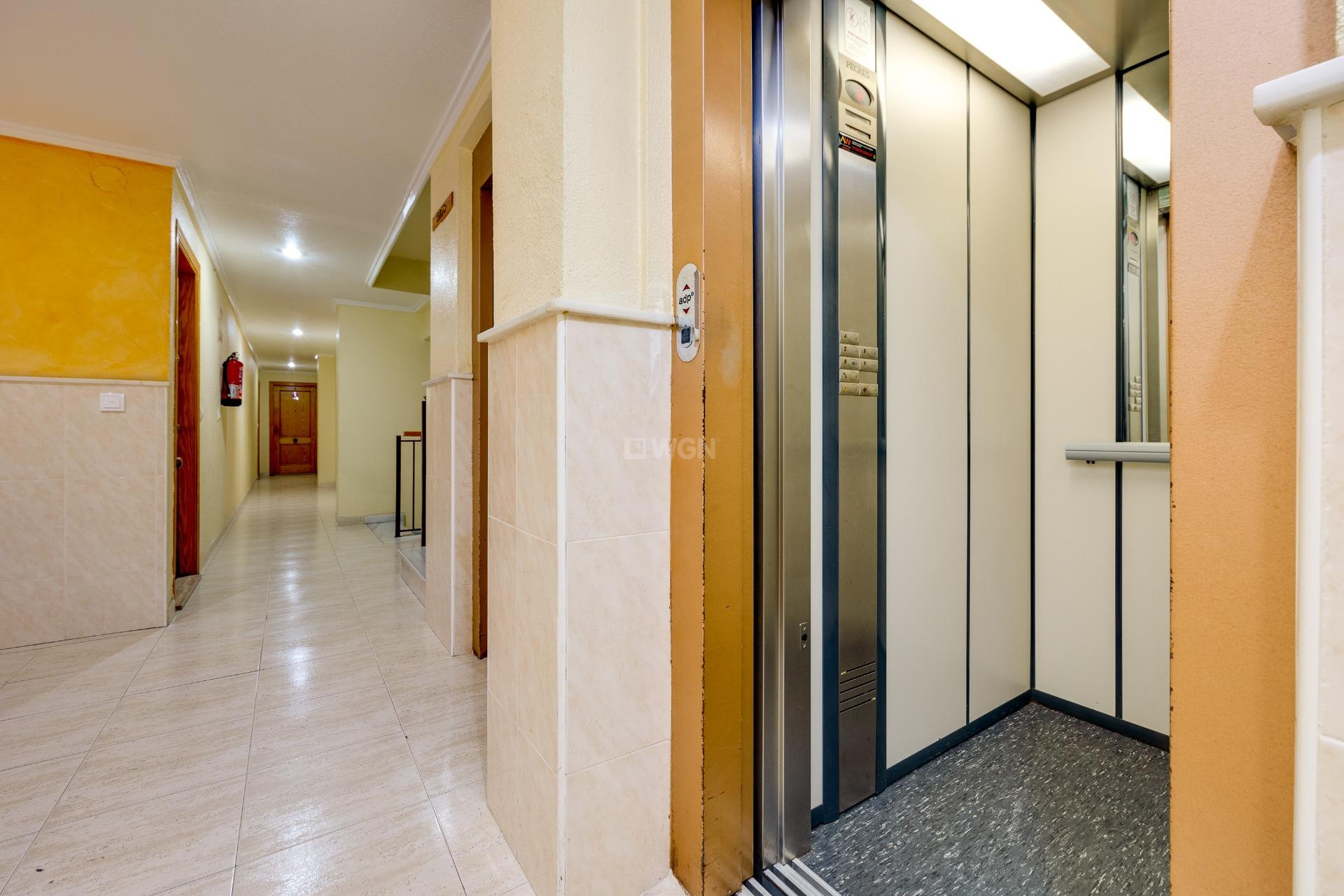 Wiederverkauf - Wohnung - Torrevieja - Playa del Cura