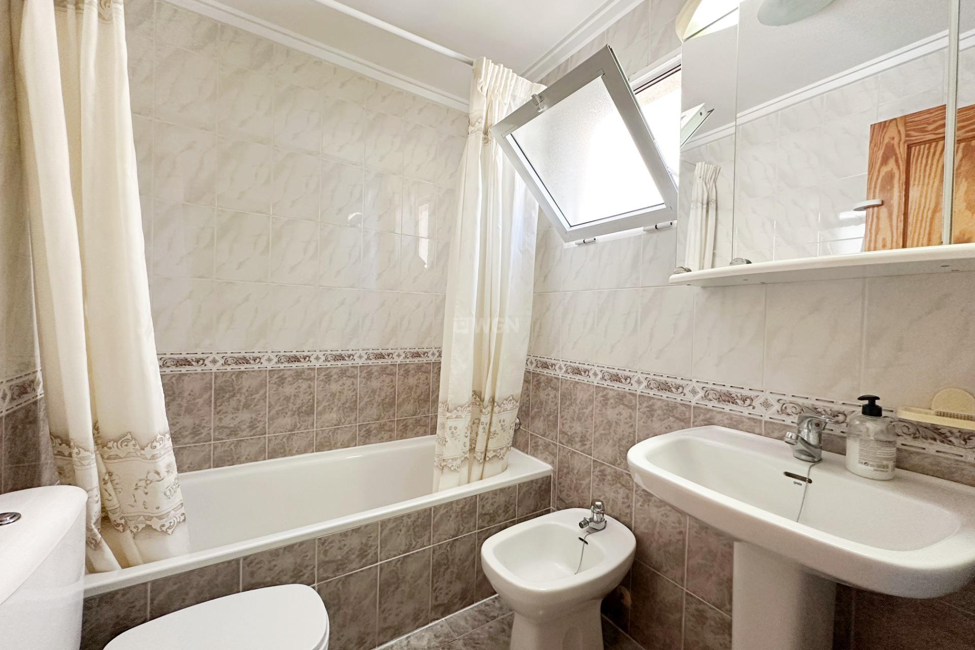 Wiederverkauf - Wohnung - Torrevieja