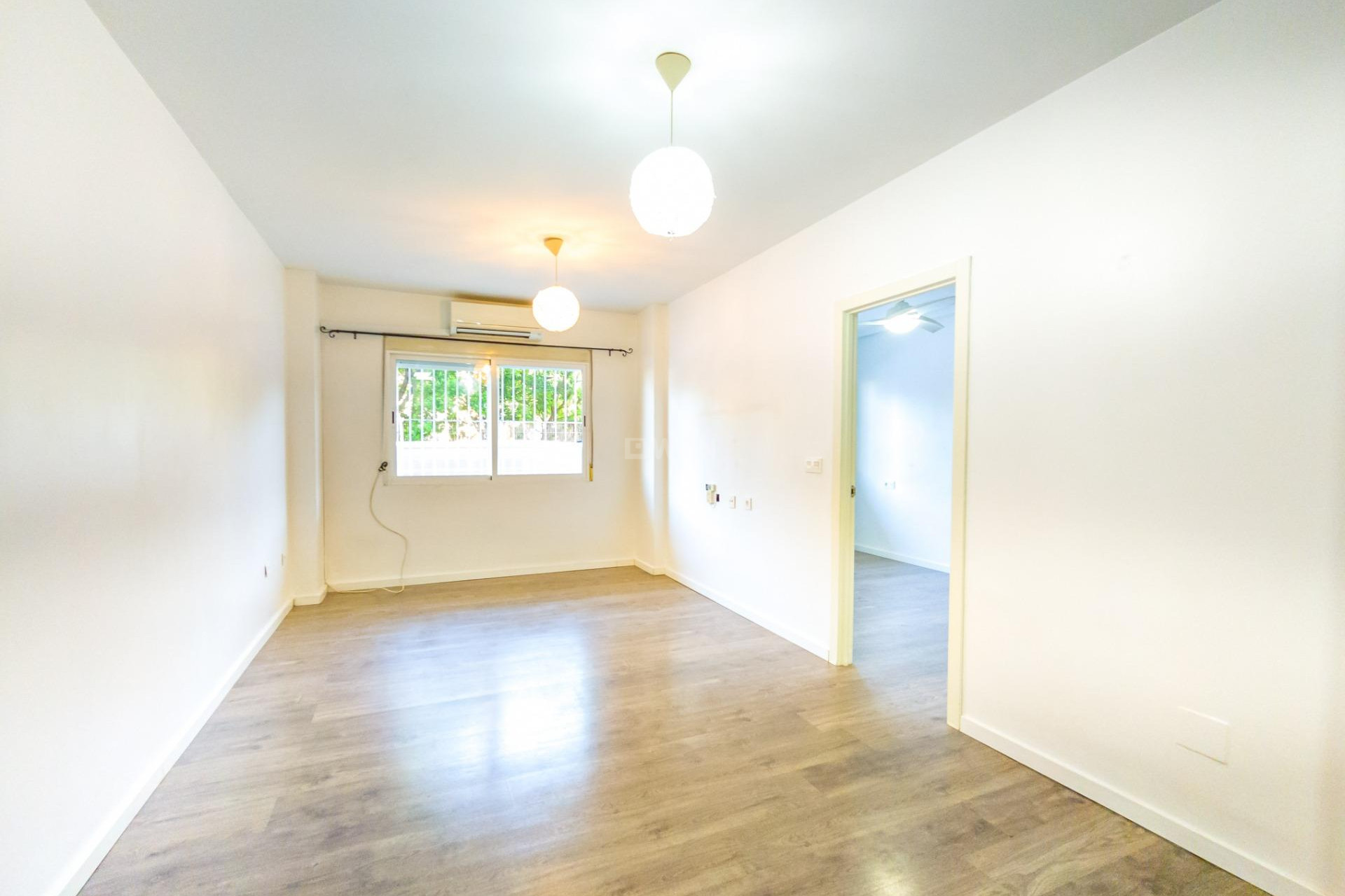 Wiederverkauf - Wohnung - Torrevieja