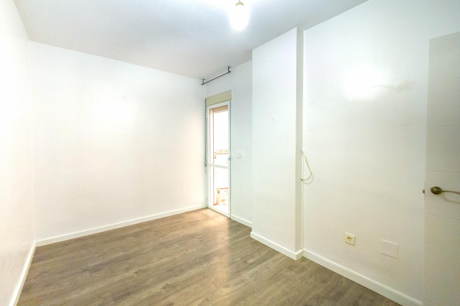 Wiederverkauf - Wohnung - Torrevieja