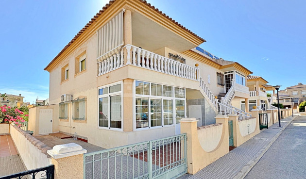 Wohnung - Wiederverkauf - Orihuela Costa - Costa Blanca