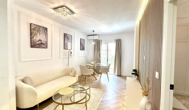 Wohnung - Wiederverkauf - Torrevieja - 22294