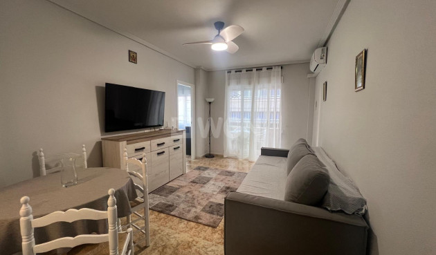 Wohnung - Wiederverkauf - Torrevieja - 24853