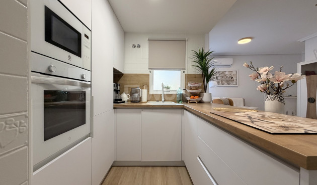 Wohnung - Wiederverkauf - Torrevieja - 84544