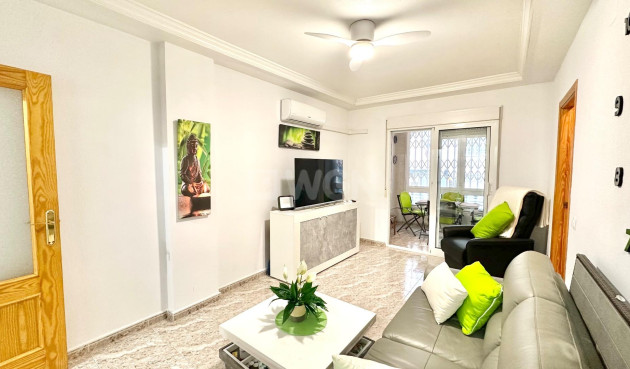 Wohnung - Wiederverkauf - Torrevieja - Centro