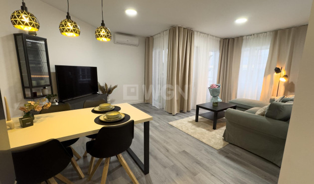 Wohnung - Wiederverkauf - Torrevieja - Centro