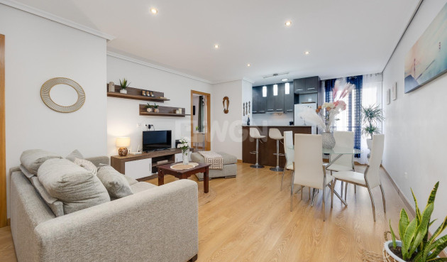 Wohnung - Wiederverkauf - Torrevieja - Centro