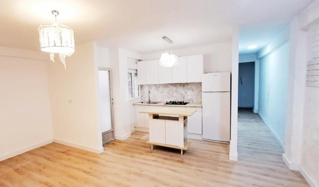 Wohnung - Wiederverkauf - Torrevieja - Centro