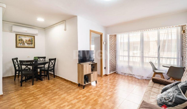 Wohnung - Wiederverkauf - Torrevieja - La Mata Pueblo