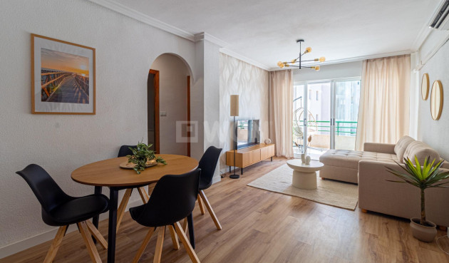 Wohnung - Wiederverkauf - Torrevieja - La Mata Pueblo