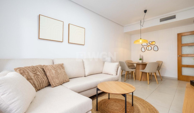 Wohnung - Wiederverkauf - Torrevieja - Las Calas