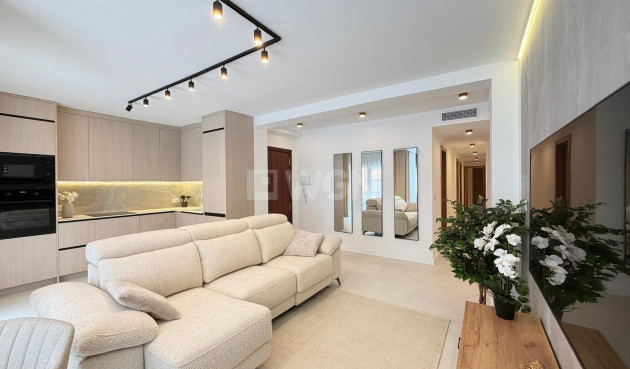 Wohnung - Wiederverkauf - Torrevieja - Playa del Cura