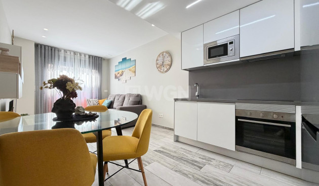 Wohnung - Wiederverkauf - Torrevieja - Playa del Cura