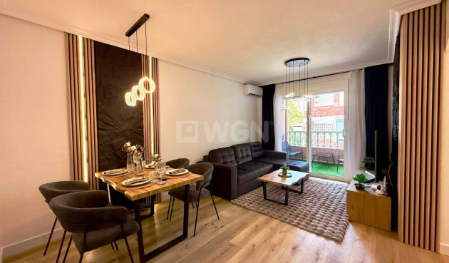 Wohnung - Wiederverkauf - Torrevieja - Playa del Cura